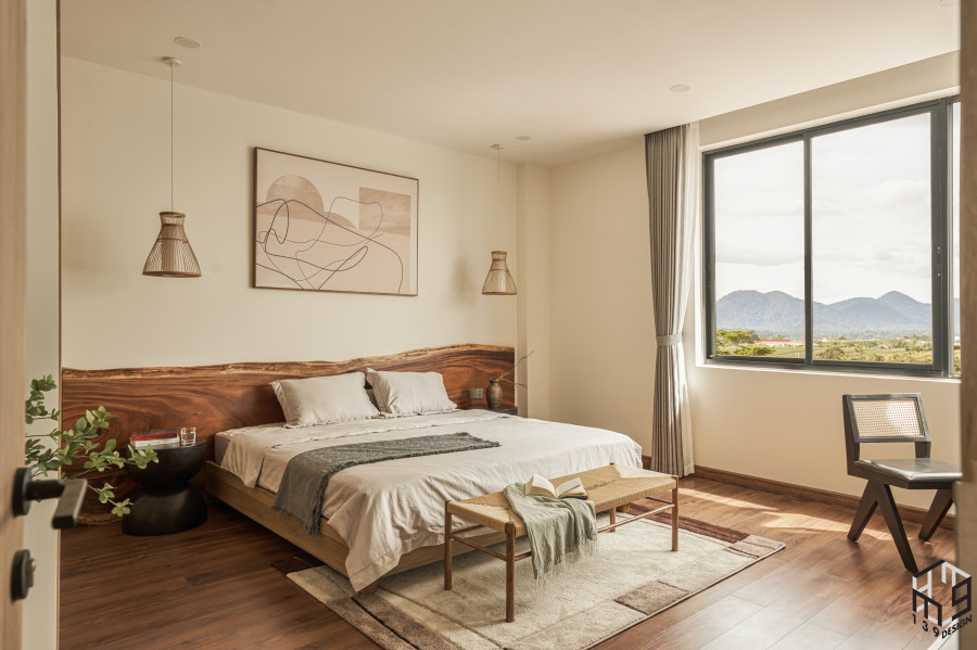 4.BEDROOM 2 (1).JPG
